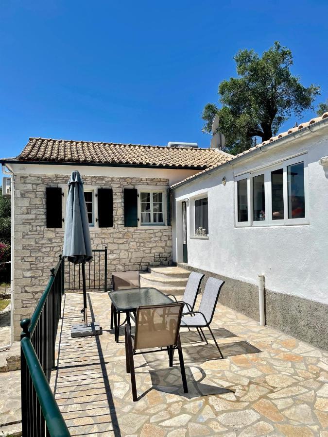 Villa Christina Lakka  Luaran gambar